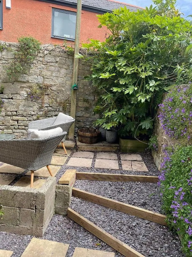 Penarth Townhouse Close To Cardiff & Bay