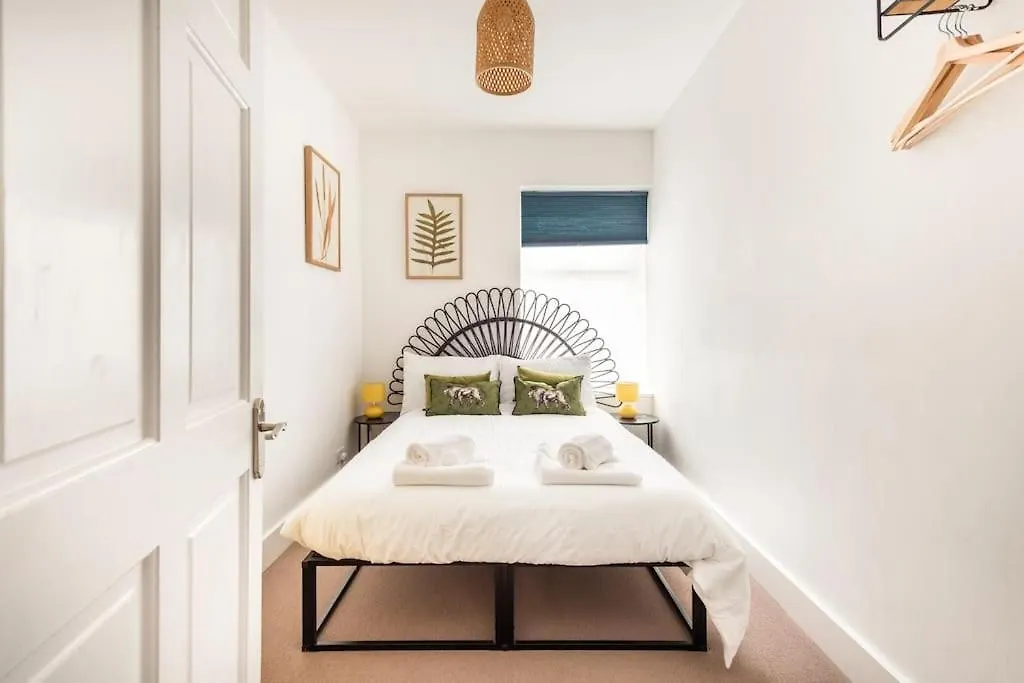 Penarth Townhouse Close To Cardiff & Bay