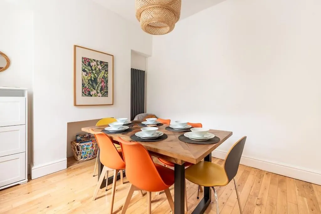 Penarth Townhouse Close To Cardiff & Bay 0*,
